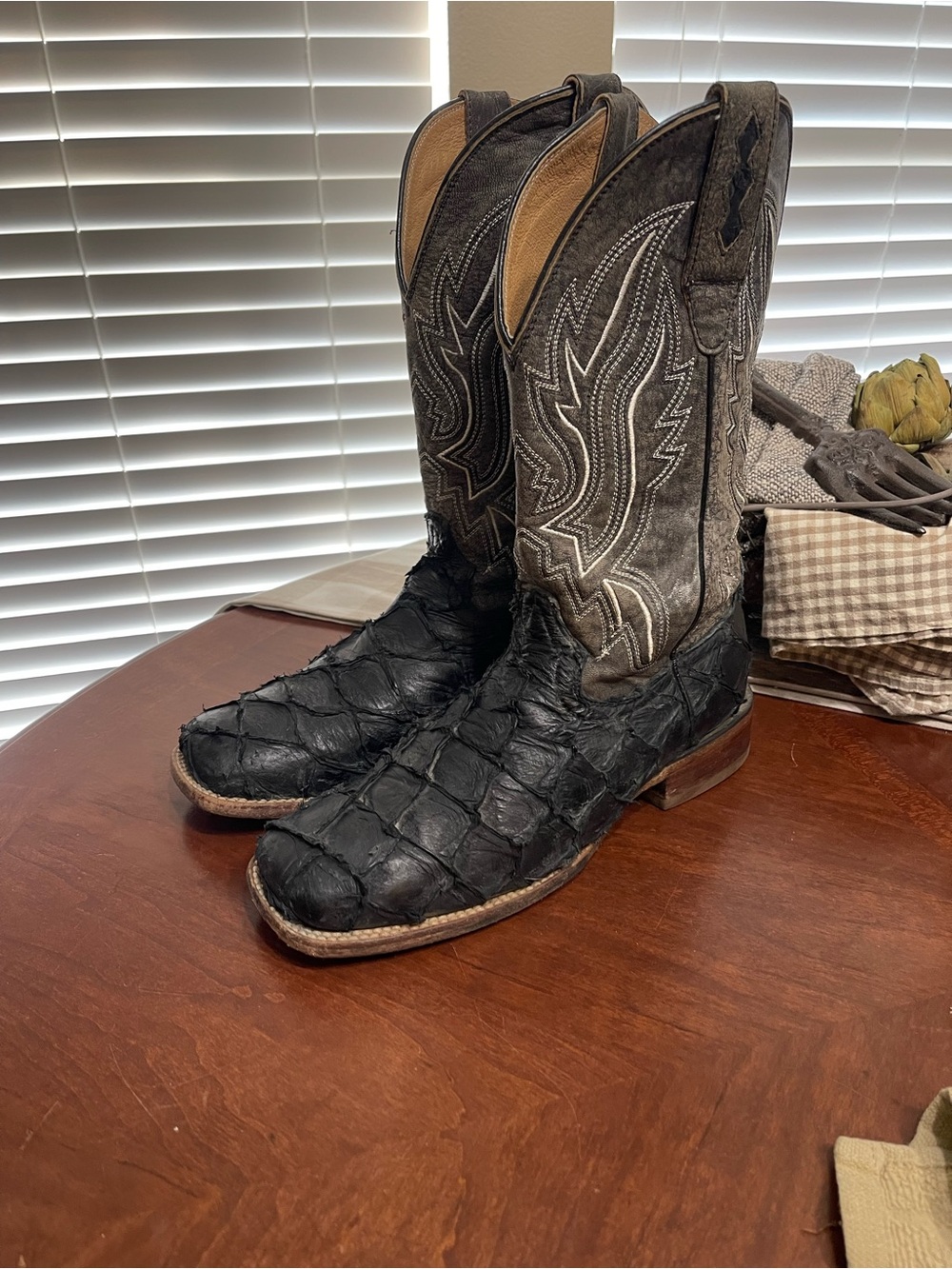 Durango Men's Pirarucu Boots exotic western matte black